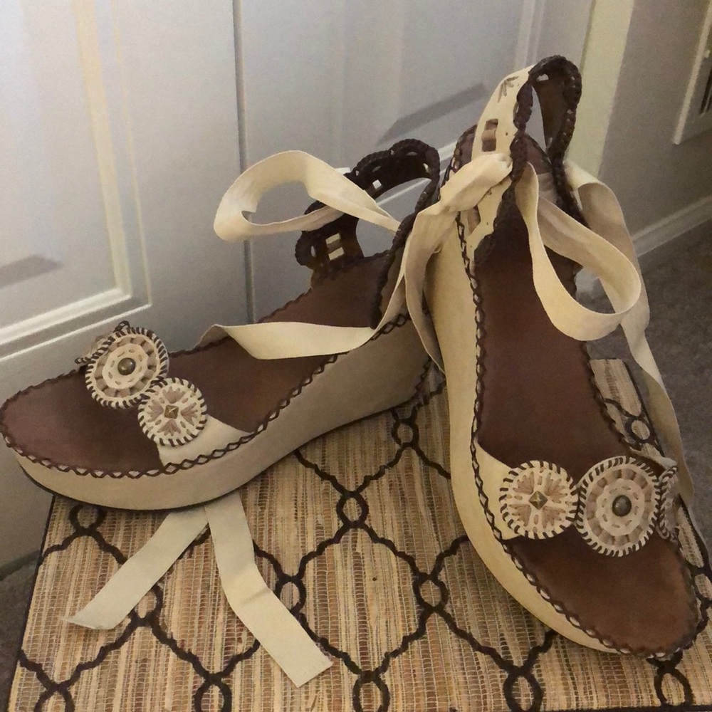 Summer wedges- BCBGMAXAZRIA